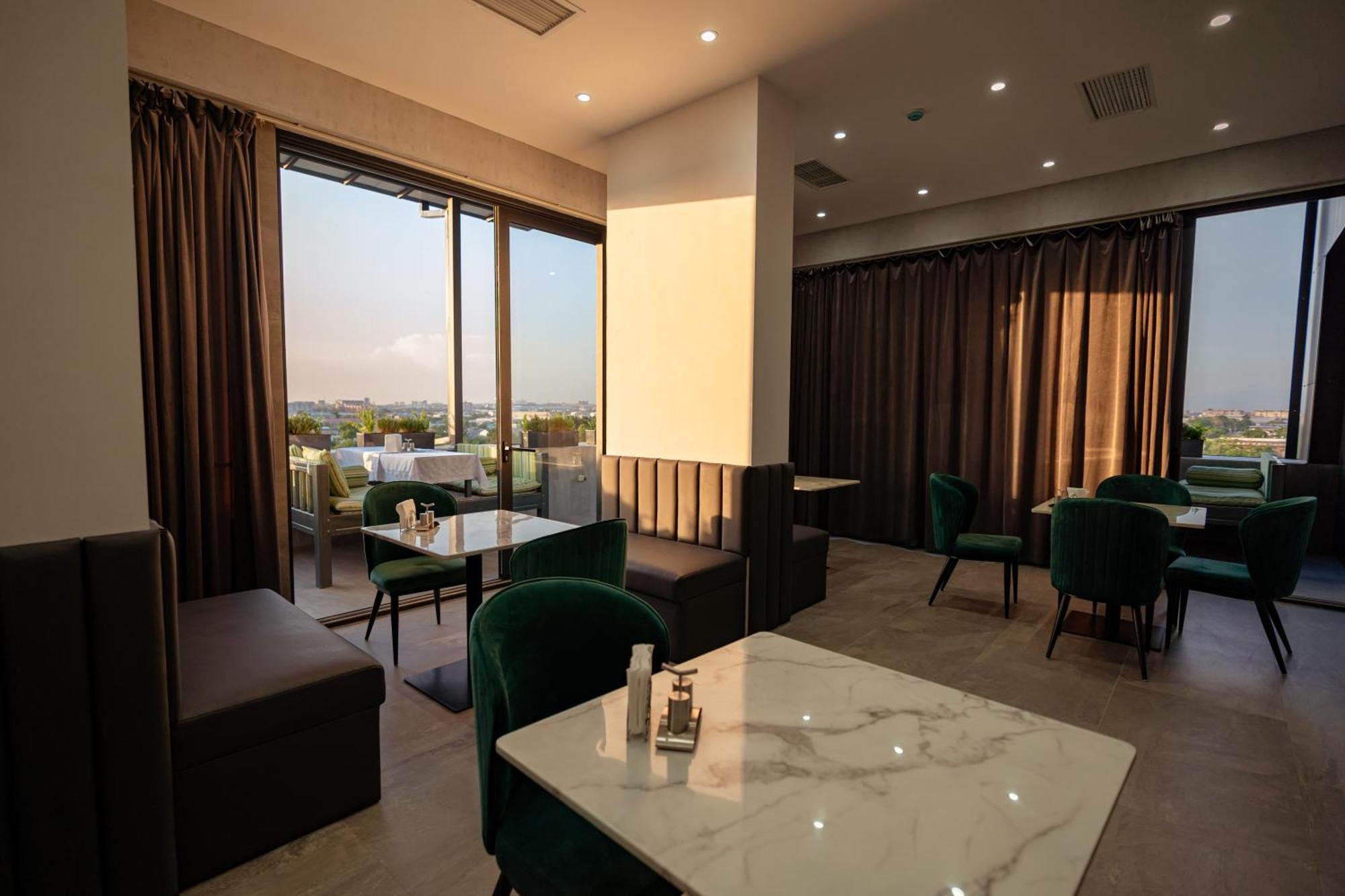 Harmony Hotel Tasjkent Buitenkant foto