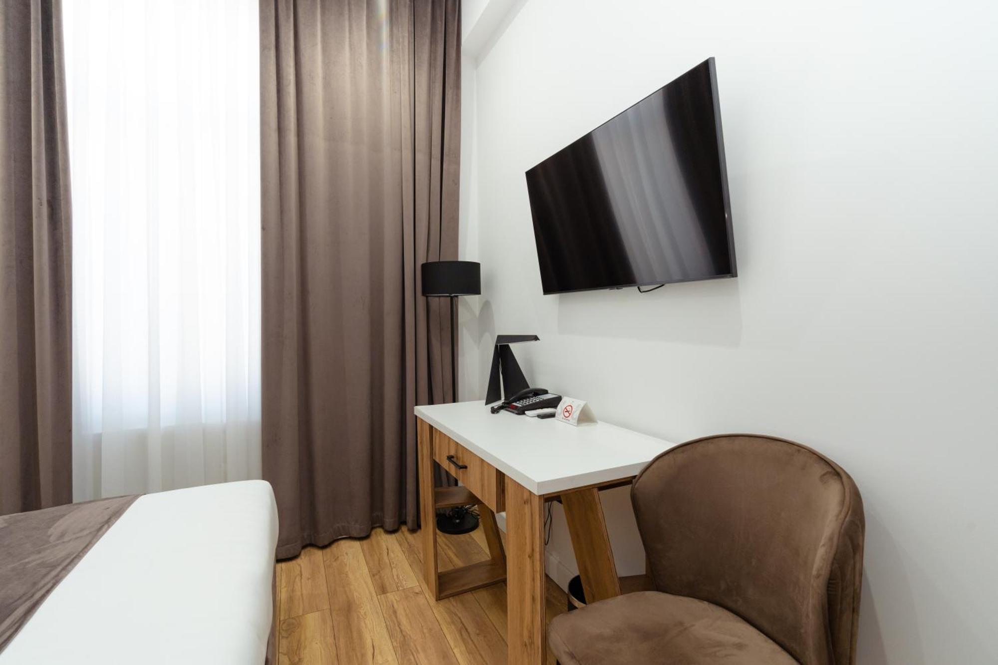 Harmony Hotel Tasjkent Buitenkant foto